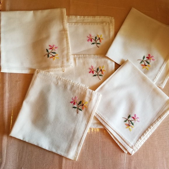 Vintage napkins - Picture 2 of 4